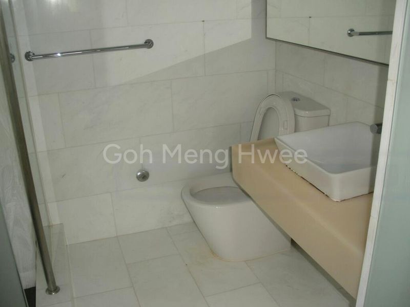 1 Bed Apartment (Condo) for Sale in  The Clift - Image 6